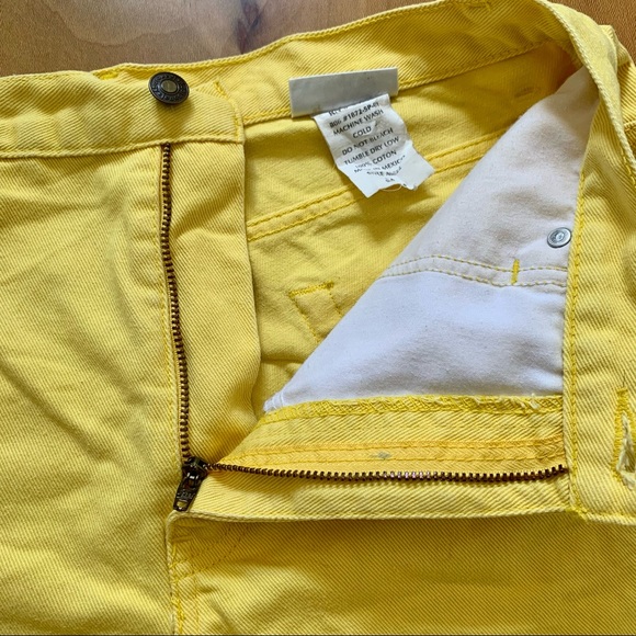 ✨ Newport News Vintage Cut-Off Yellow Shorts - Size 14 - Picture 9 of 13
